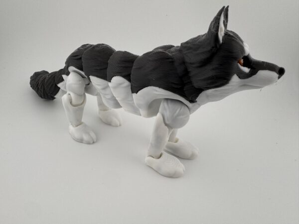 Wolf Articulated Toy - Perfect for the wolf lovers - Image 2