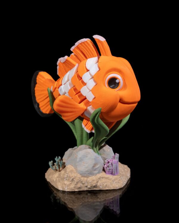 Flexi Nestor, The Clownfish Fidget Articulated Fish with Stand