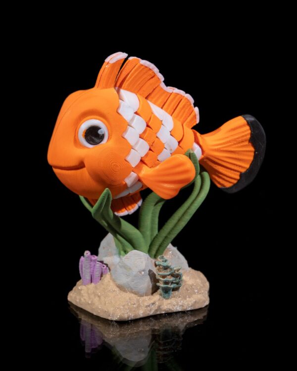 Flexi Nestor, The Clownfish Fidget Articulated Fish with Stand - Image 7