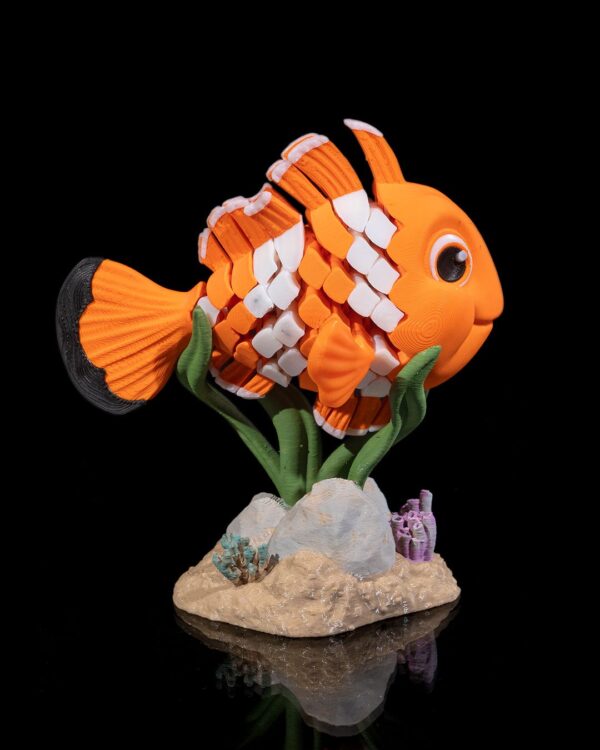 Flexi Nestor, The Clownfish Fidget Articulated Fish with Stand - Image 3