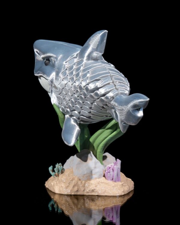 Flexi Travis, The Great White Shark Fidget Toy with Stand - Image 4